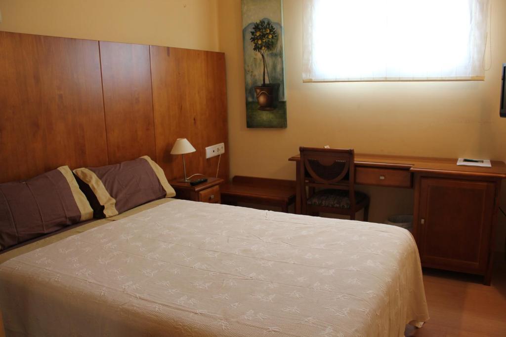 Hotel Villa De Larraga Стая снимка