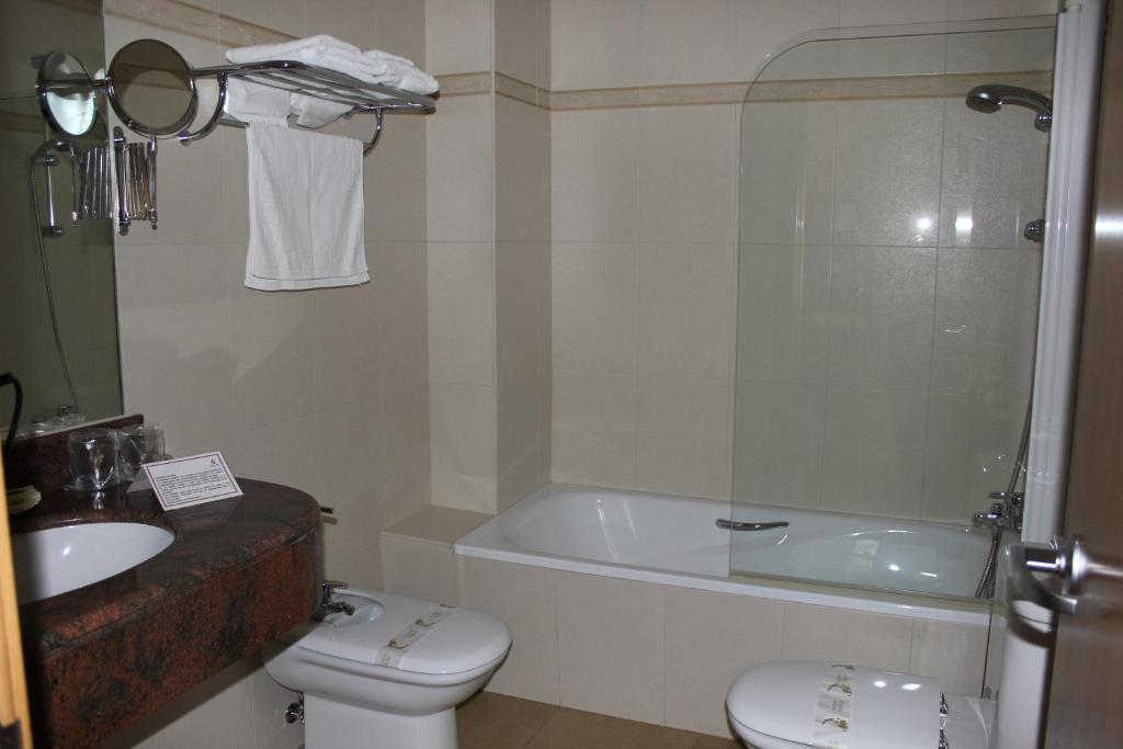 Hotel Villa De Larraga Стая снимка