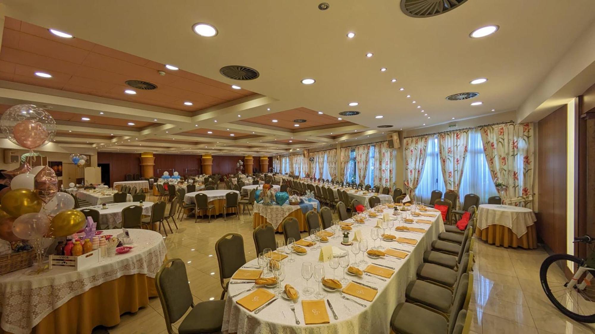 Hotel Villa De Larraga Екстериор снимка