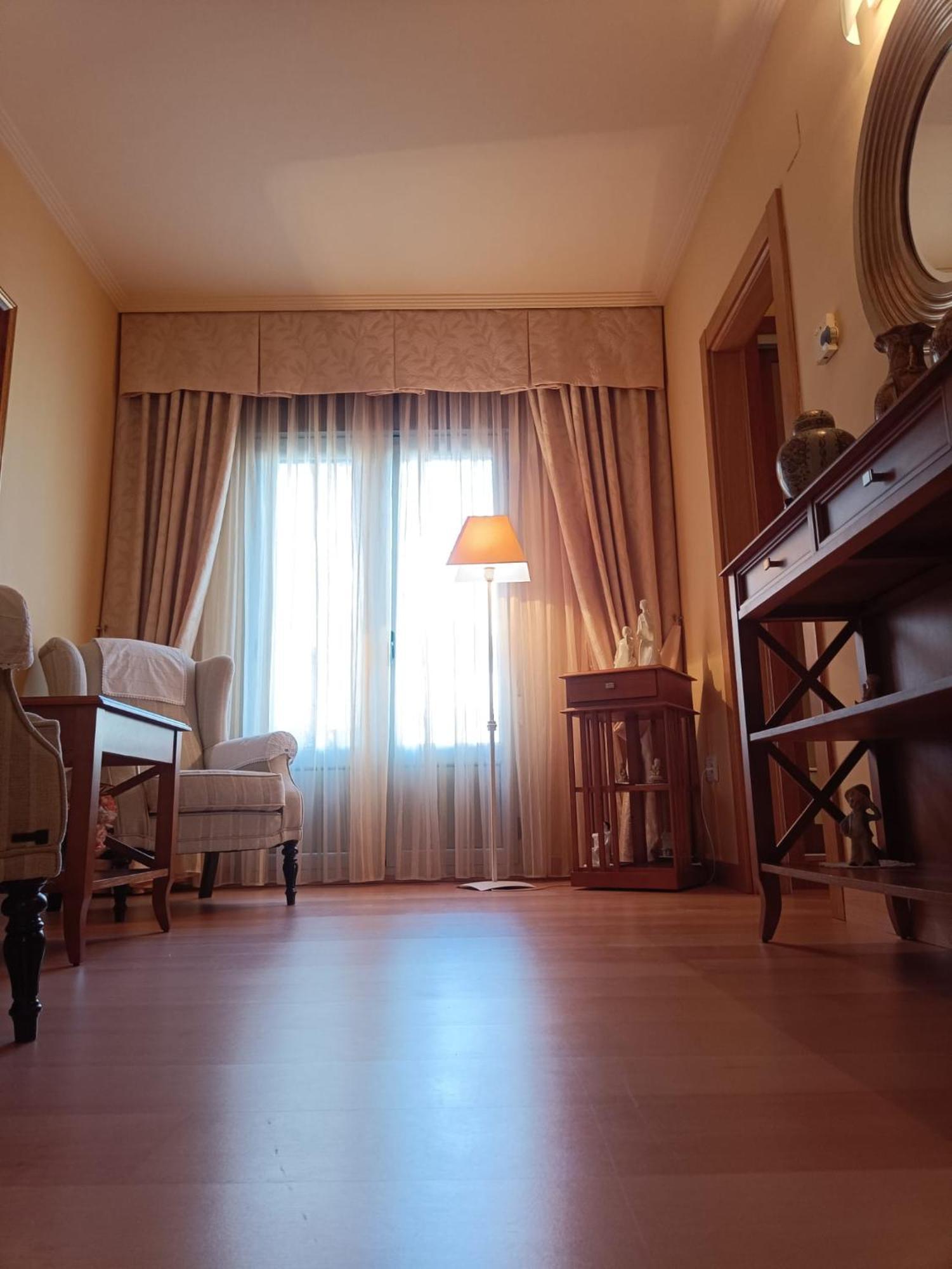 Hotel Villa De Larraga Екстериор снимка